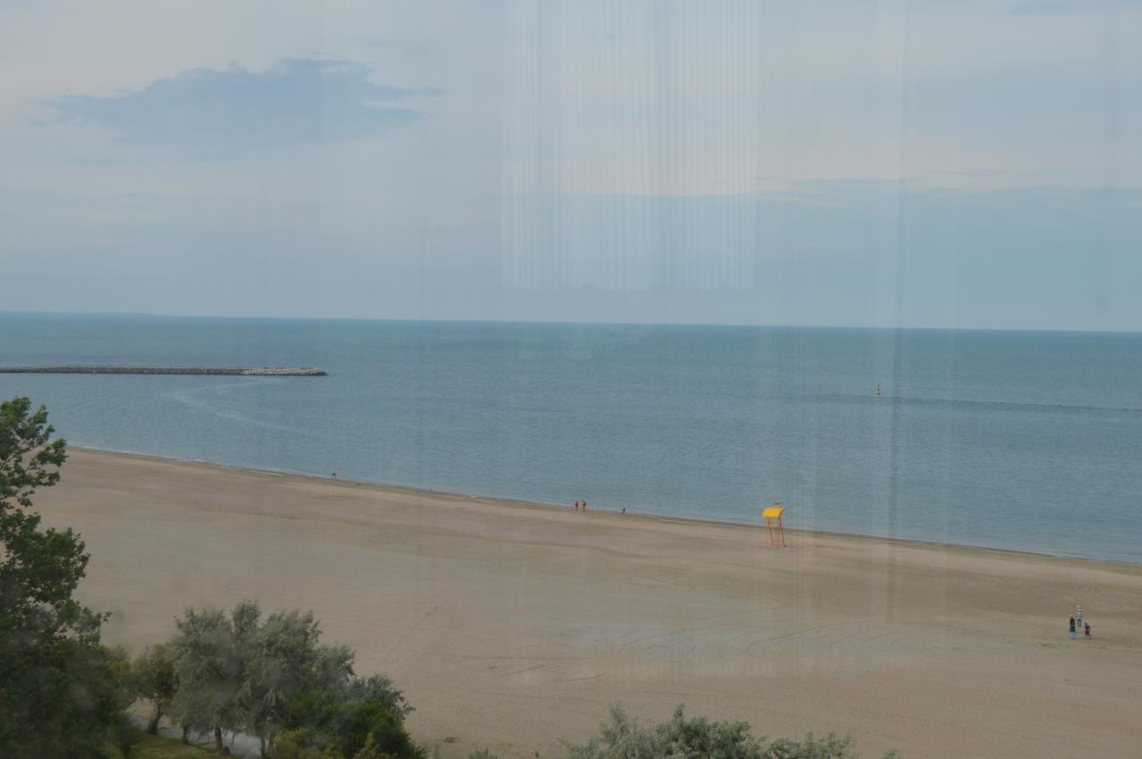 Apartament Faleza Nord Констанца Экстерьер фото